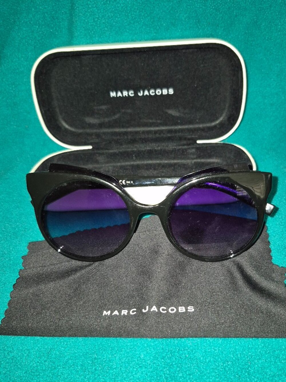 Catseye sunglass